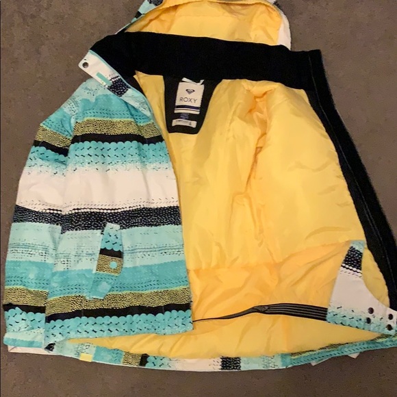 Roxy Snow Jacket - Picture 3 of 4